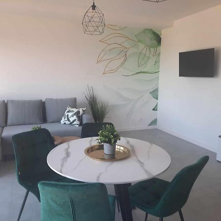 Zlote Sady Apartamenty Na Mazurach Z Widokiem Na Jezioro Mikołajki المظهر الخارجي الصورة